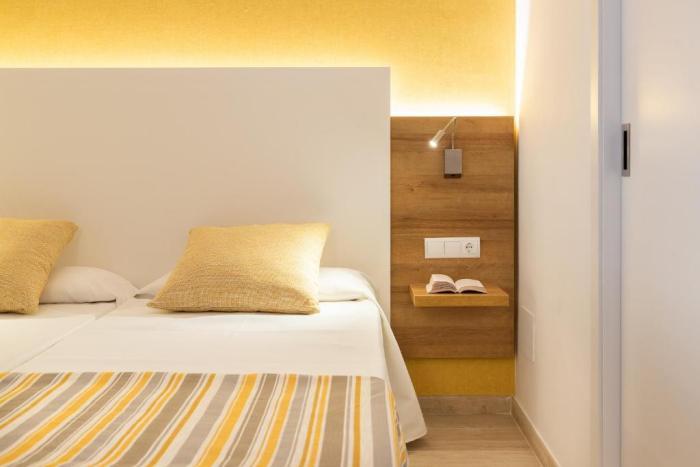 Aparthotel Casablanca Apartments, Santa Ponça